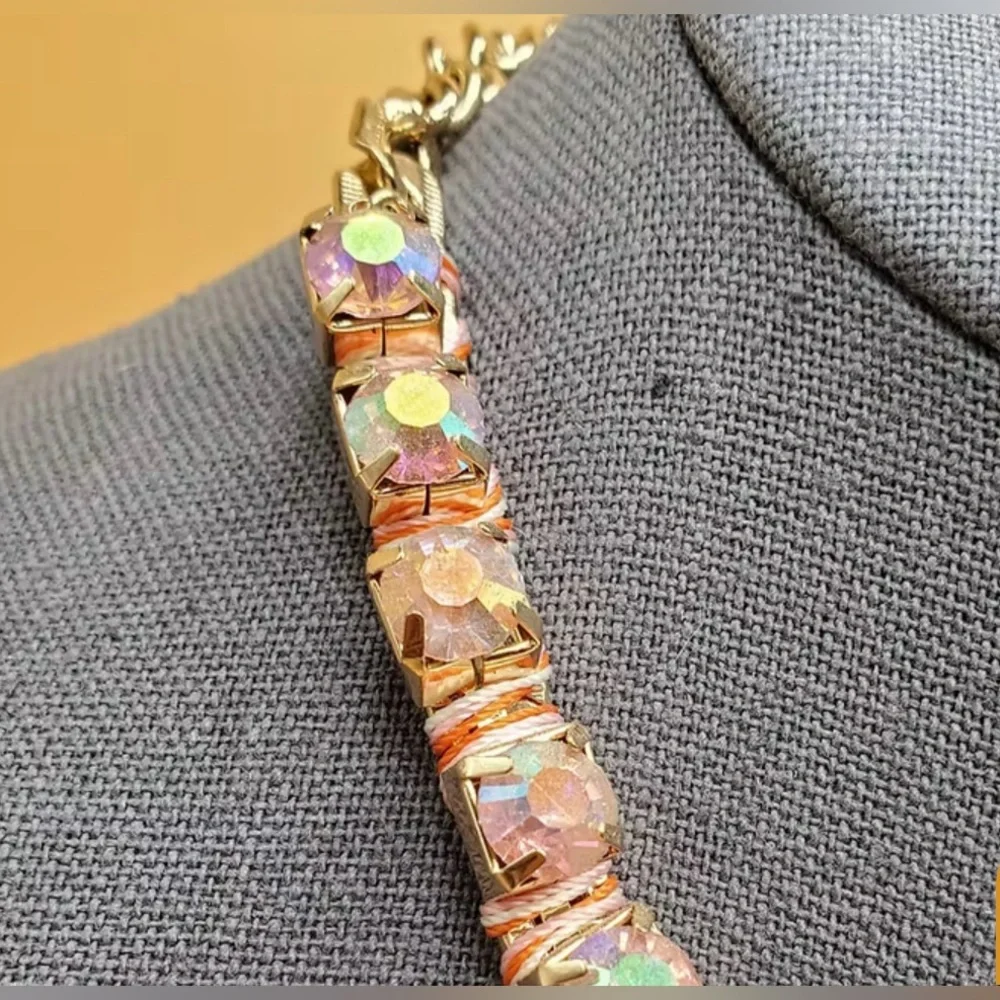 BETSEY JOHNSON Limited Edition RARE Oversized Pineapple Necklace & Earrings NWT - Picture 4 of 16